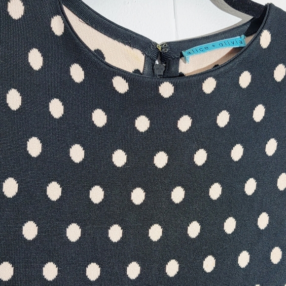 Alice + Olivia Marta Fitted Jersey Sleeveless Black and Cream Polka-dot Dress 6 - Picture 3 of 8